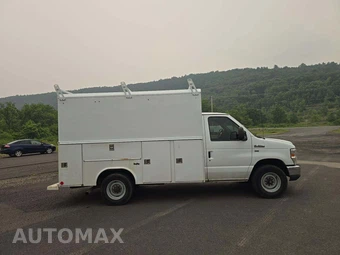 2014 Ford Super Duty E-350 Cutaway - miniatura 4