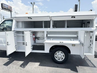 2014 Ford Super Duty E-350 Cutaway - miniatura 13