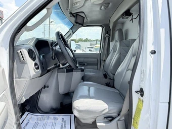 2014 Ford Super Duty E-350 Cutaway - miniatura 15