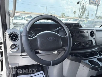 2014 Ford Super Duty E-350 Cutaway - miniatura 17