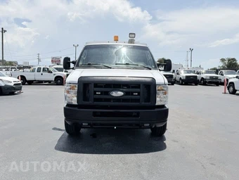 2014 Ford Super Duty E-350 Cutaway - miniatura 2