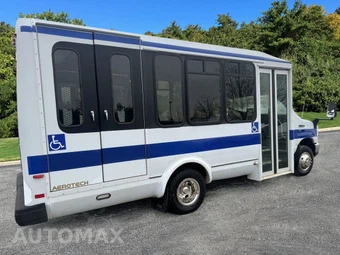 2014 Ford Super Duty E-350 Cutaway DRW - miniatura 10