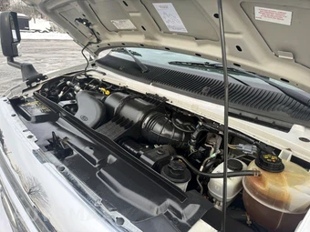 2014 Ford Super Duty E-350 Cutaway DRW - miniatura 16
