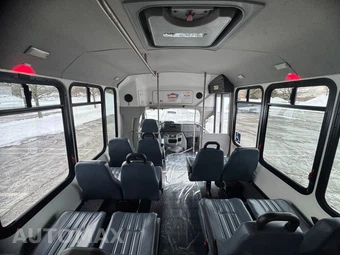 2014 Ford Super Duty E-350 Cutaway DRW - miniatura 35