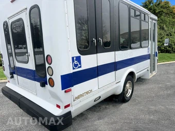 2014 Ford Super Duty E-350 Cutaway DRW - miniatura 9