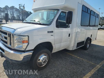 2014 Ford Super Duty E-350 Cutaway DRW