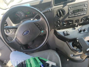 2014 Ford Super Duty E-350 Cutaway DRW - miniatura 11