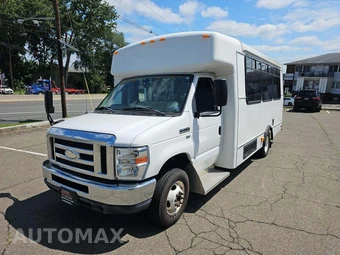 2014 Ford Super Duty E-350 Cutaway DRW