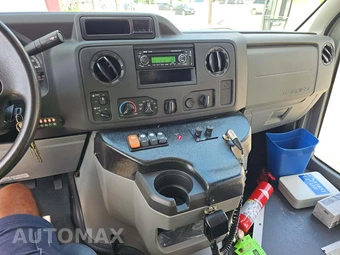 2014 Ford Super Duty E-350 Cutaway DRW - miniatura 10