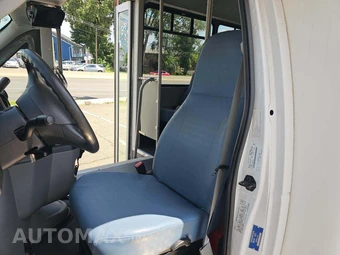 2014 Ford Super Duty E-350 Cutaway DRW - miniatura 6