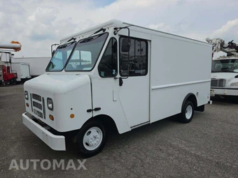 2014 Ford Super Duty E-350 Stripped Chassis DRW