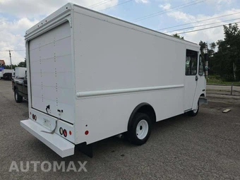 2014 Ford Super Duty E-350 Stripped Chassis DRW - miniatura 3