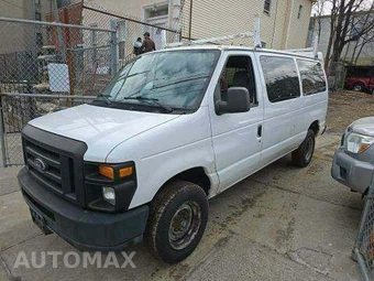 2014 Ford Super Duty E-350 Wagon XL 138.0" WB