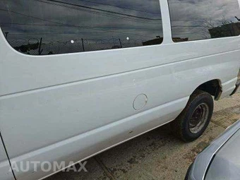 2014 Ford Super Duty E-350 Wagon XL 138.0" WB - miniatura 24