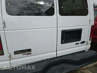 2014 Ford Super Duty E-350 Wagon XL 138.0" WB - miniatura 28