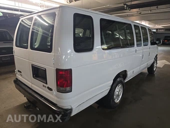 2014 Ford Super Duty E-350 Wagon XL 138.0" WB - miniatura 4