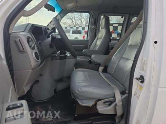 2014 Ford Super Duty E-350 Wagon XL 138.0" WB - miniatura 6