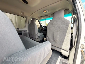 2014 Ford Super Duty E-350 Wagon XLT 138.0" WB - miniatura 25