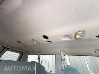 2014 Ford Super Duty E-350 Wagon XLT 138.0" WB - miniatura 26