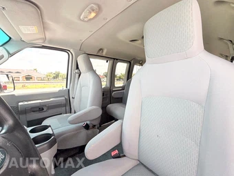 2014 Ford Super Duty E-350 Wagon XLT 138.0" WB - miniatura 32