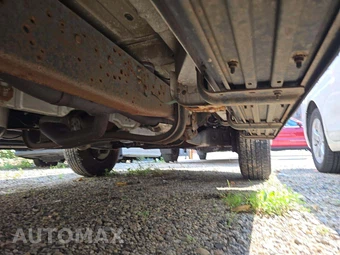 2014 Ford Super Duty E-350 Wagon XLT 138.0" WB – miniatura 18