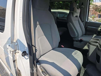 2014 Ford Super Duty E-350 Wagon XLT 138.0" WB – miniatura 19