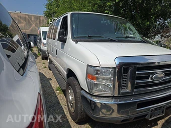 2014 Ford Super Duty E-350 Wagon XLT 138.0" WB – miniatura 4