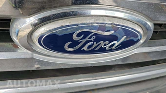 2014 Ford Super Duty E-350 Wagon XLT 138.0" WB - miniatura 35