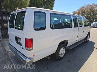 2014 Ford Super Duty E-350 Wagon XLT 138.0" WB - miniatura 4