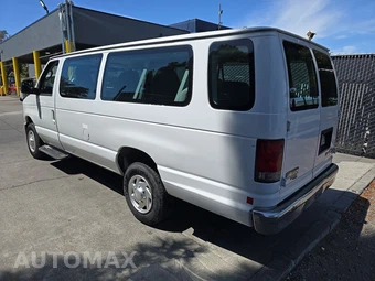 2014 Ford Super Duty E-350 Wagon XLT 138.0" WB - miniatura 6