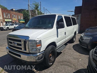 2014 Ford Super Duty E-350 Wagon XLT 138.0" WB