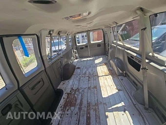 2014 Ford Super Duty E-350 Wagon XLT 138.0" WB – miniatura 13
