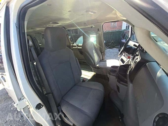 2014 Ford Super Duty E-350 Wagon XLT 138.0" WB – miniatura 19