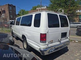 2014 Ford Super Duty E-350 Wagon XLT 138.0" WB – miniatura 2