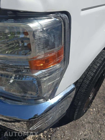 2014 Ford Super Duty E-350 Wagon XLT 138.0" WB – miniatura 23