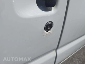 2014 Ford Super Duty E-350 Wagon XLT 138.0" WB – miniatura 26