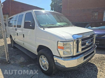 2014 Ford Super Duty E-350 Wagon XLT 138.0" WB – miniatura 4