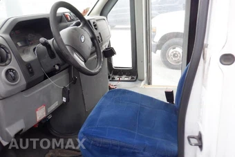 2014 Ford Super Duty E-450 Cutaway DRW - miniatura 5