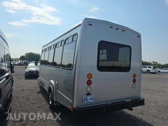 2014 Ford Super Duty E-450 Cutaway DRW - miniatura 2