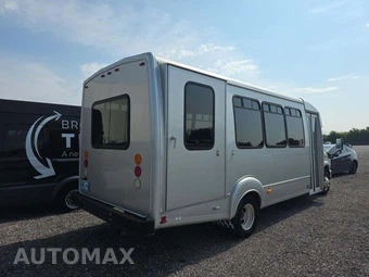 2014 Ford Super Duty E-450 Cutaway DRW - miniatura 3