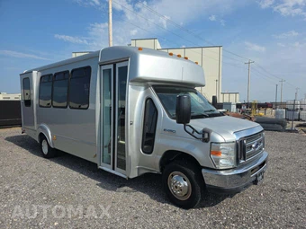 2014 Ford Super Duty E-450 Cutaway DRW - miniatura 4