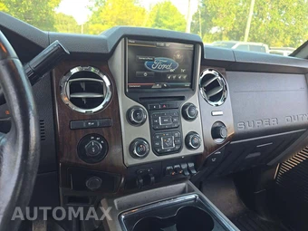 2014 Ford Super Duty F-250 Lariat Crew Cab Medium Bed - miniatura 10