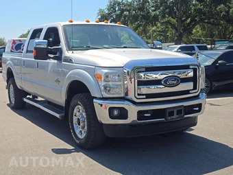 2014 Ford Super Duty F-250 Lariat Crew Cab Medium Bed - miniatura 4