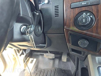 2014 Ford Super Duty F-250 Lariat Crew Cab Medium Bed - miniatura 8