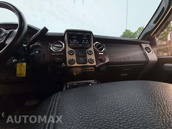 2014 Ford Super Duty F-250 Lariat Crew Cab Medium Bed - miniatura 10