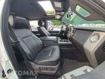 2014 Ford Super Duty F-250 Lariat Crew Cab Medium Bed - miniatura 17