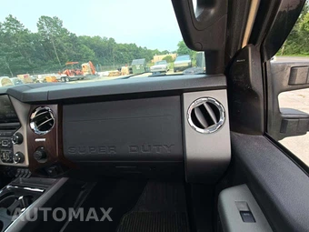 2014 Ford Super Duty F-250 Lariat Crew Cab Medium Bed - miniatura 18