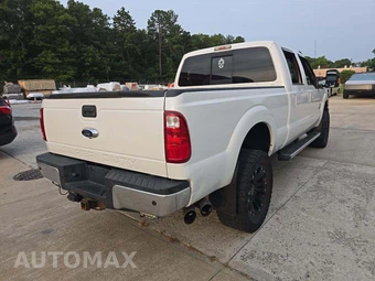 2014 Ford Super Duty F-250 Lariat Crew Cab Medium Bed - miniatura 3