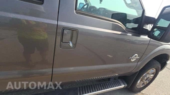 2014 Ford Super Duty F-250 Lariat Crew Cab Medium Bed - miniatura 27