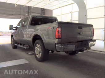 2014 Ford Super Duty F-250 Lariat Crew Cab Medium Bed - miniatura 6